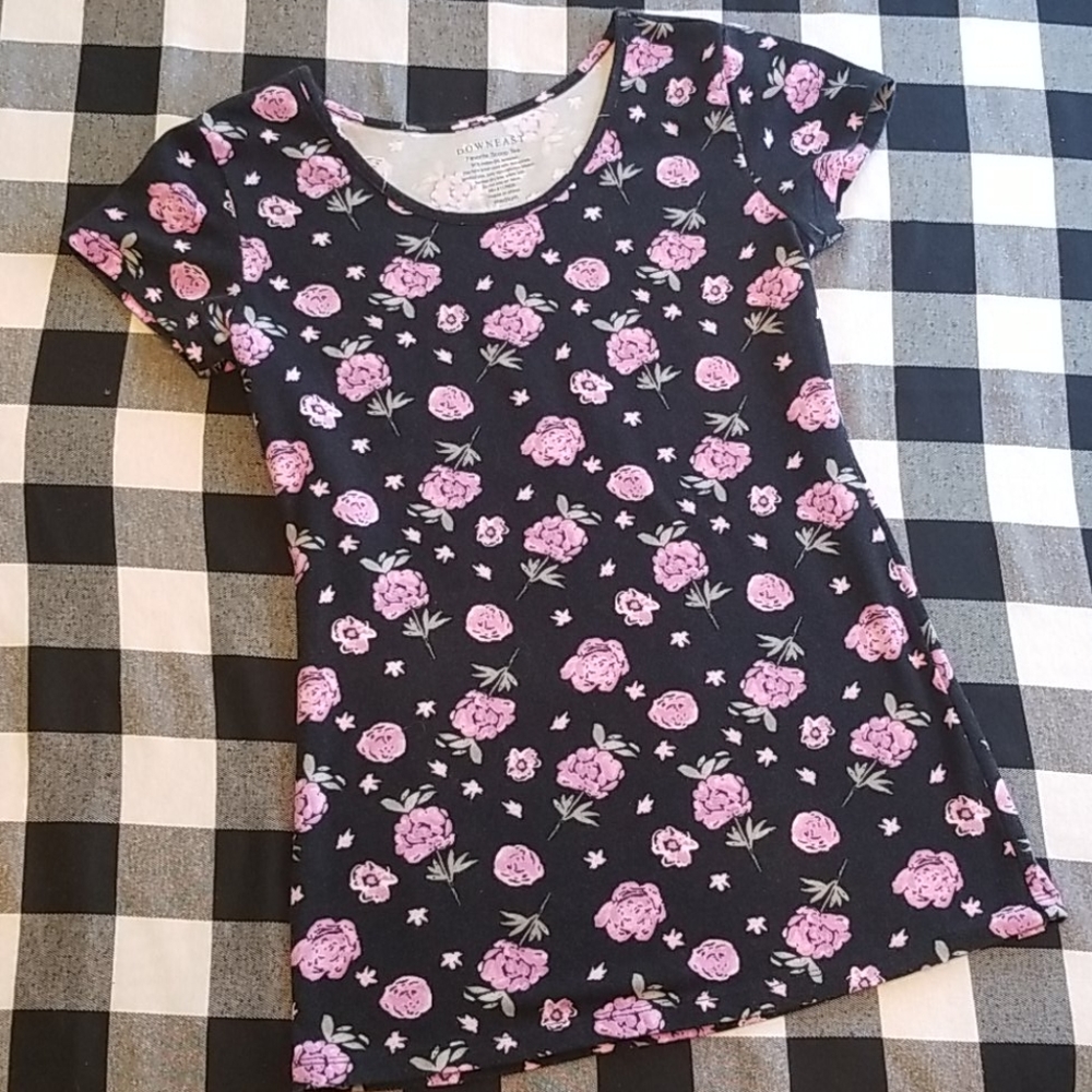 DownEast favorite scoop Tee black/purple